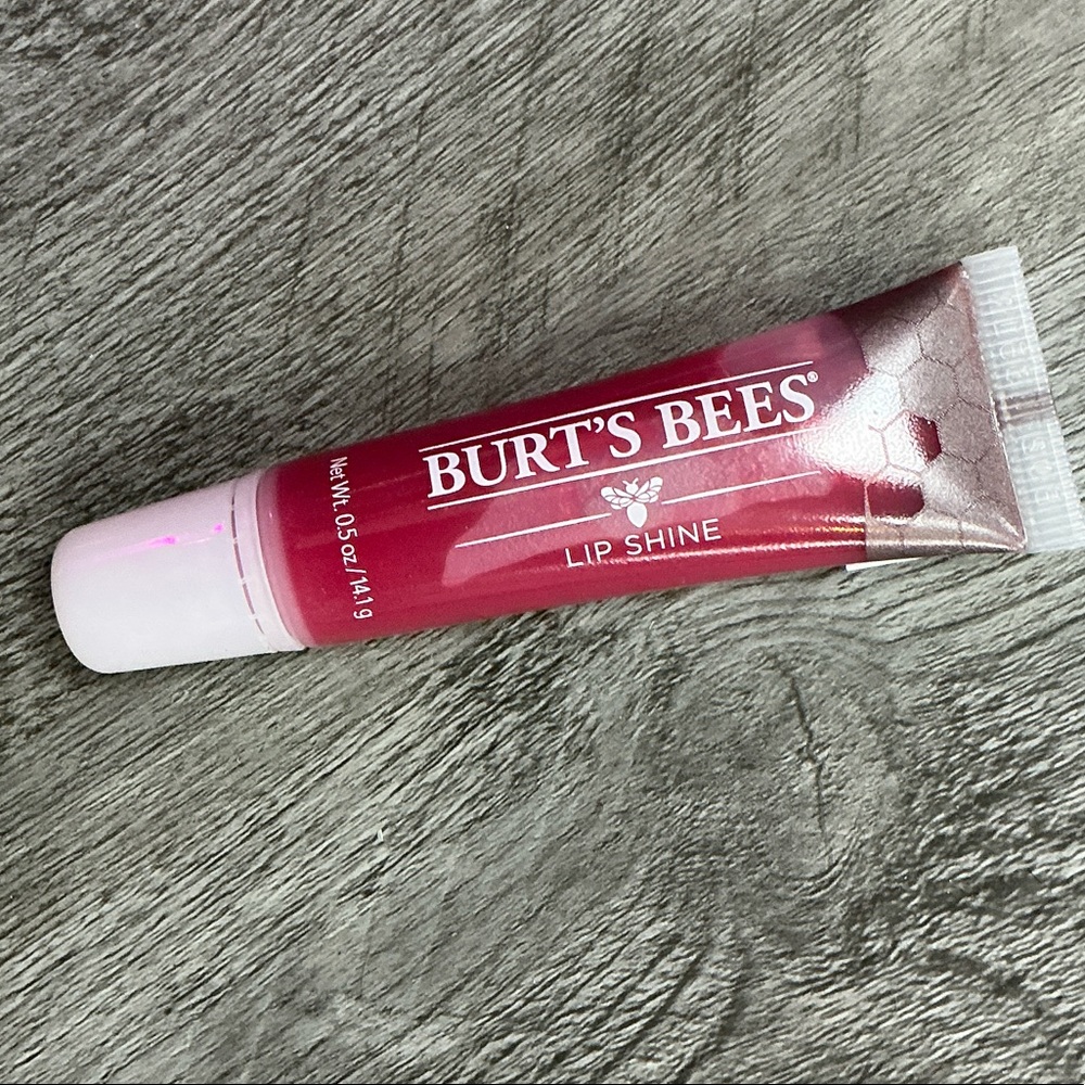 Moisturizing Blush Lip Shine Shade #050 with Apricot Wax